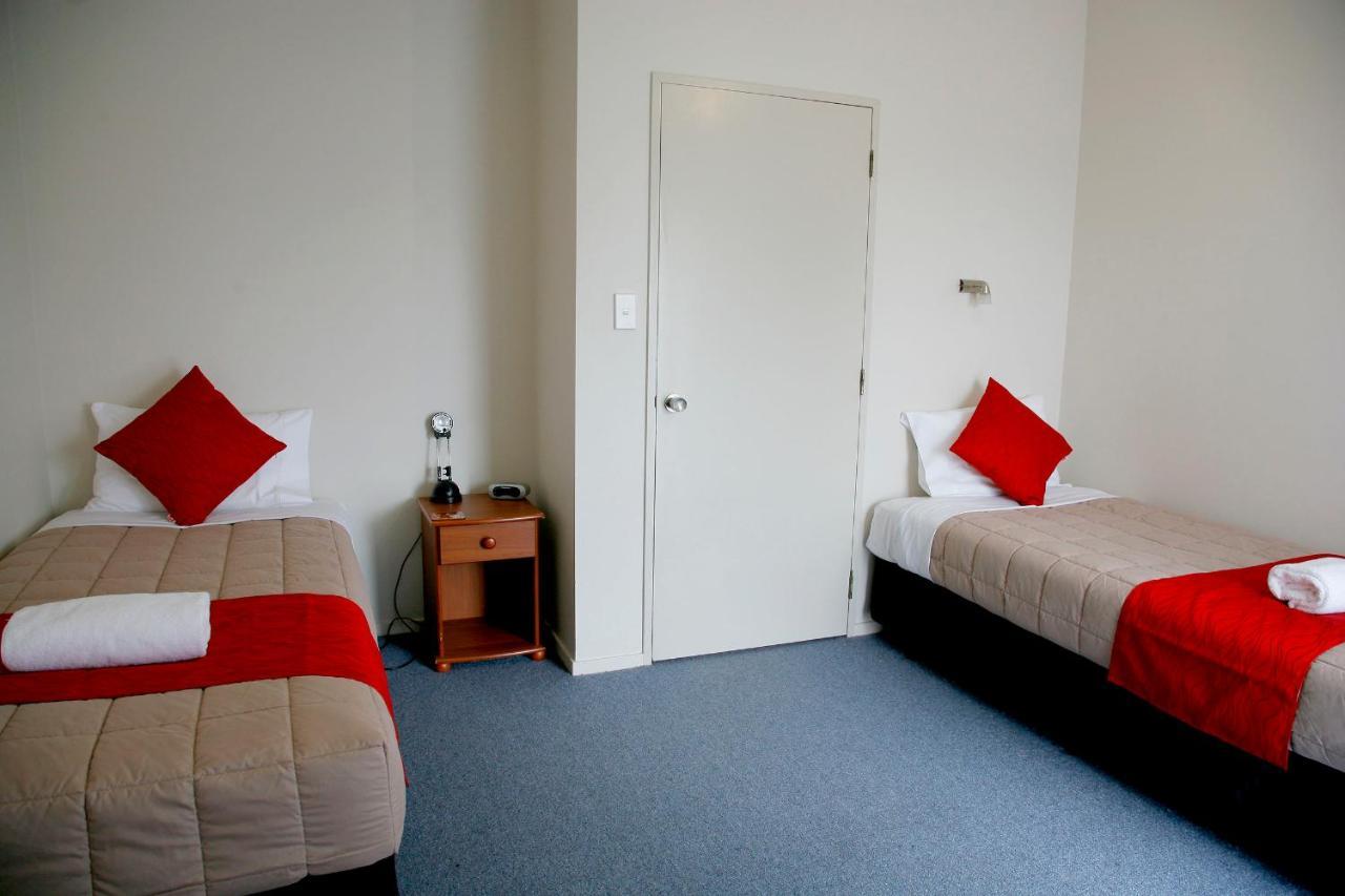 Touchwood Motor Lodge Pukekohe Buitenkant foto