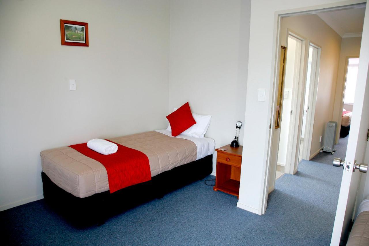 Touchwood Motor Lodge Pukekohe Buitenkant foto
