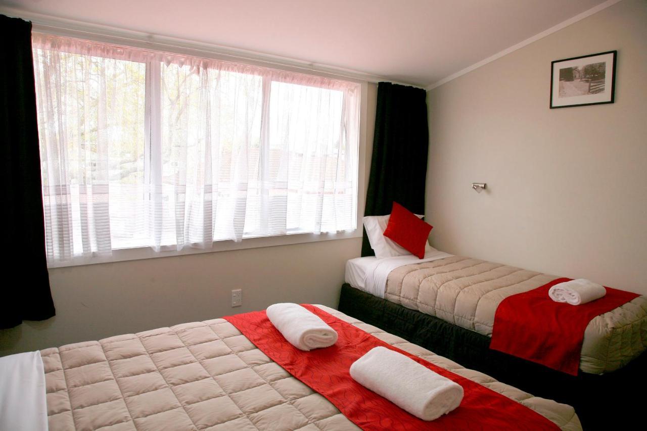 Touchwood Motor Lodge Pukekohe Buitenkant foto