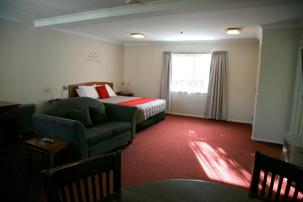Touchwood Motor Lodge Pukekohe Buitenkant foto