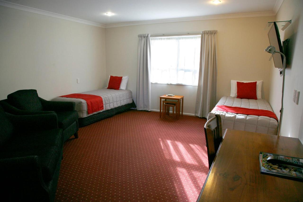 Touchwood Motor Lodge Pukekohe Buitenkant foto
